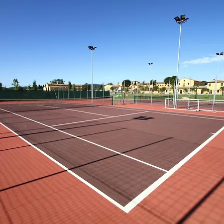 Prázdninový areál Poggio All'agnello Sport & Family Holidays