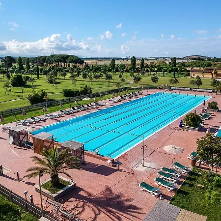 Poggio All'agnello Sport & Family Holidays פופולוניה