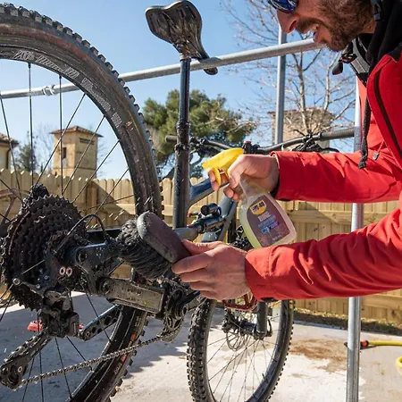Poggio All'agnello Sport & Active Holidays