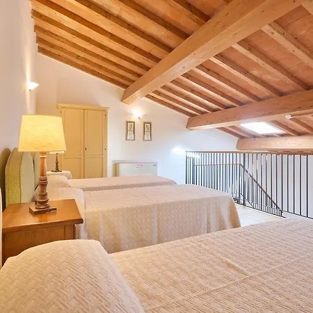 홀리데이파크 Poggio All'agnello Sport & Family Holidays